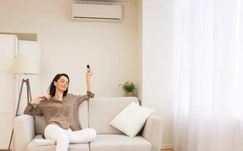 Contrôle de la température avec système solaire à domicile.